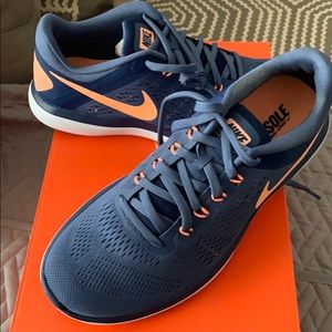 Brand New Never Worn Nike Flex